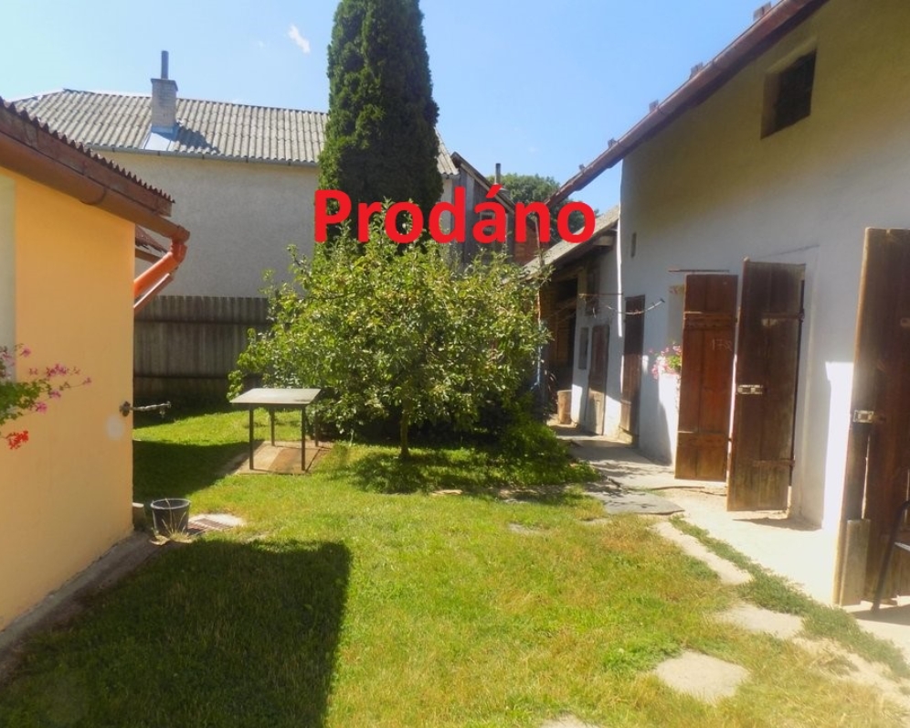 RODINNÝ DŮM  - Prátná - Vilémov5+1 174 m²  a velká zahrada 2.339 m²